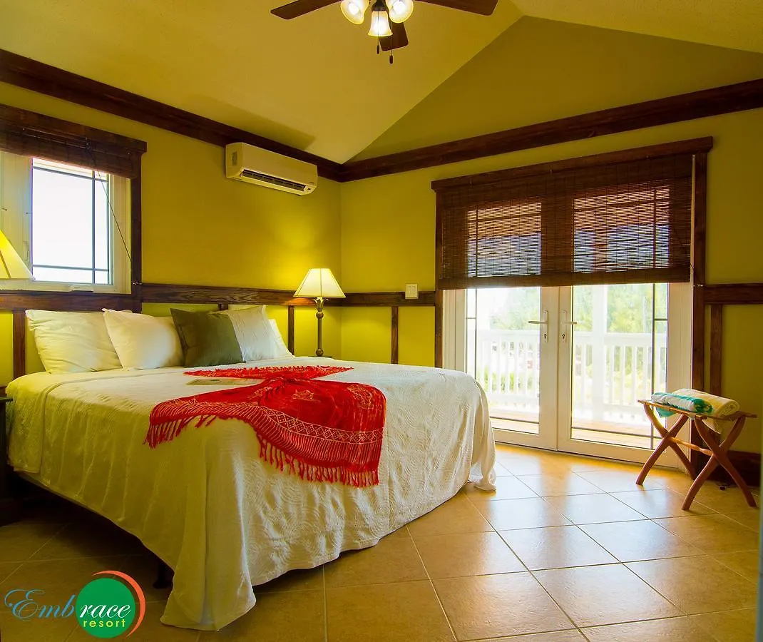 Embrace Resort Staniel Cay Hotel