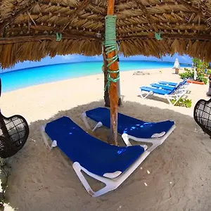 3* Resort Rollezz