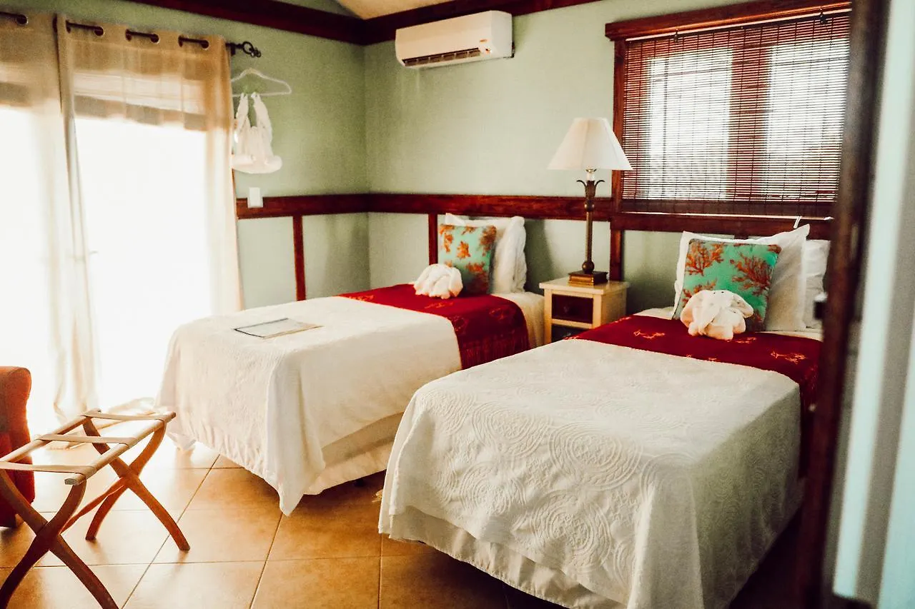 Embrace Resort Staniel Cay Hotel